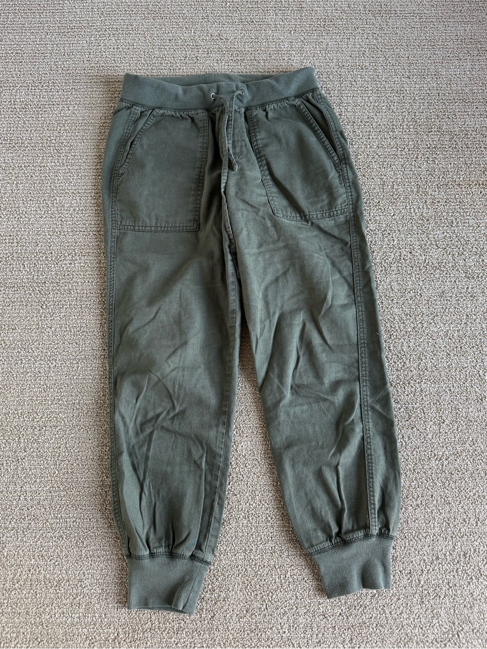 GAP Petite Joggers XS